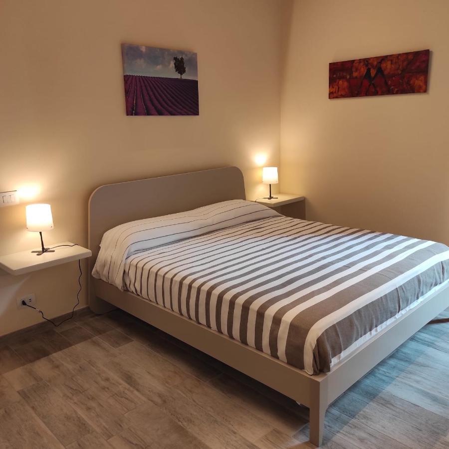 The View - Sunset & Relax - Suite - Appartamenti Vista Lago ปัสซีญาโน ซุล ตราซีเมโน ภายนอก รูปภาพ