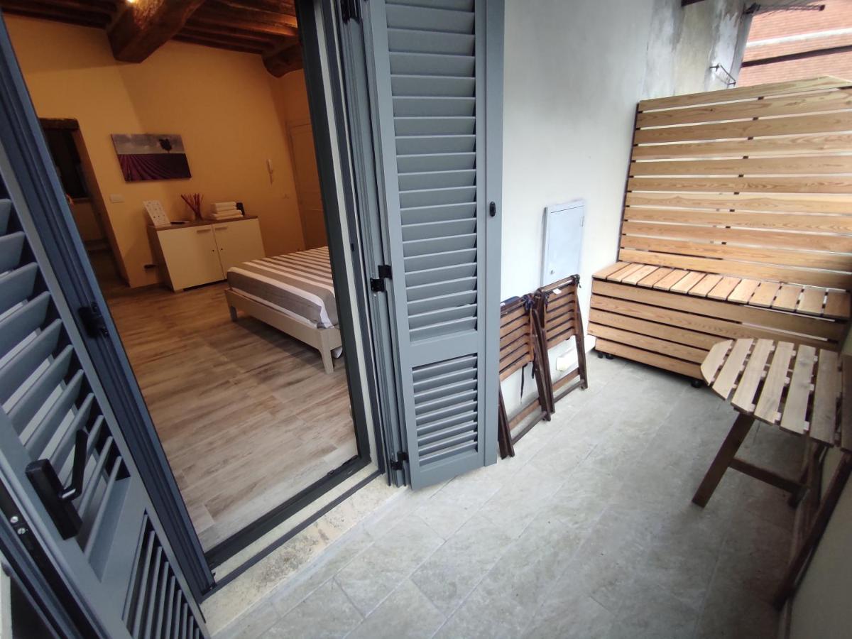 The View - Sunset & Relax - Suite - Appartamenti Vista Lago ปัสซีญาโน ซุล ตราซีเมโน ภายนอก รูปภาพ