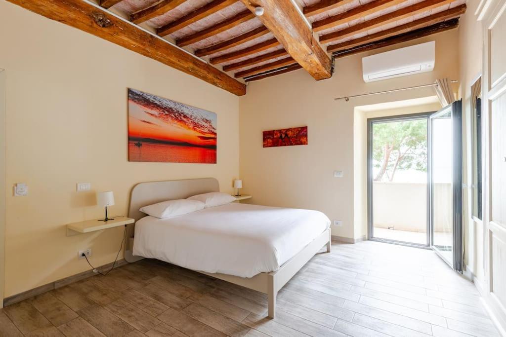 The View - Sunset & Relax - Suite - Appartamenti Vista Lago ปัสซีญาโน ซุล ตราซีเมโน ภายนอก รูปภาพ